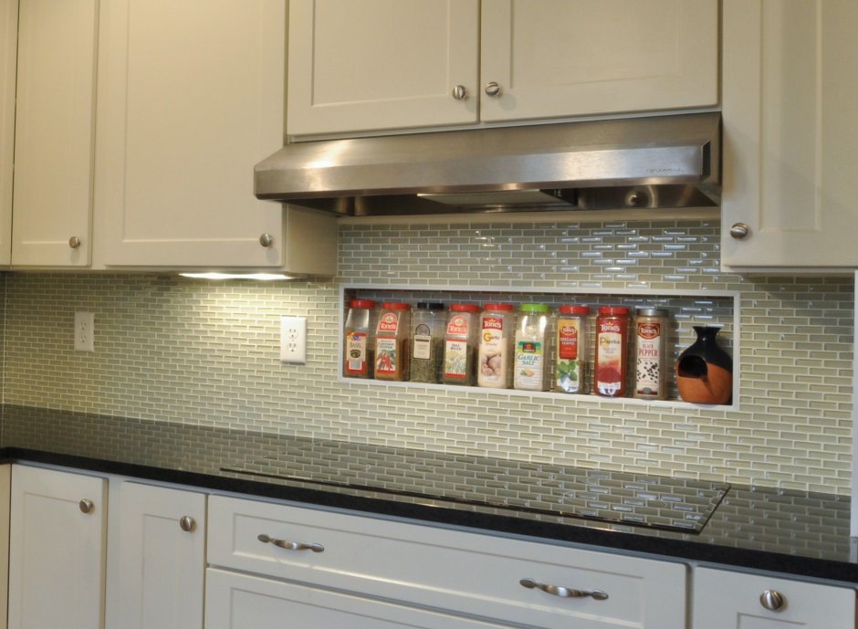 Ниша в кухонном фартуке