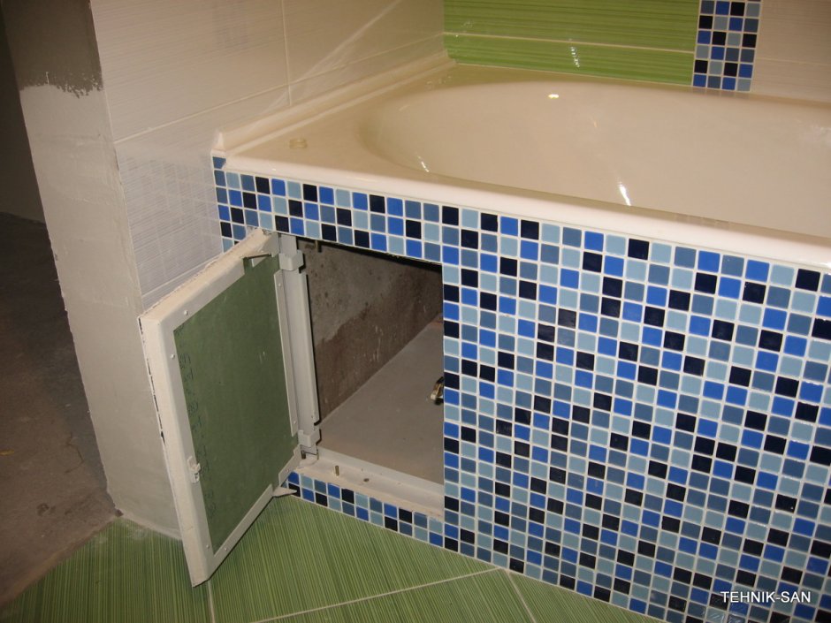 Экран под ванной из плитки