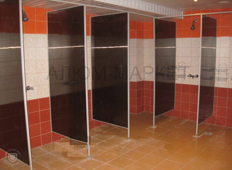 Душевые перегородки из сотового поликарбоната