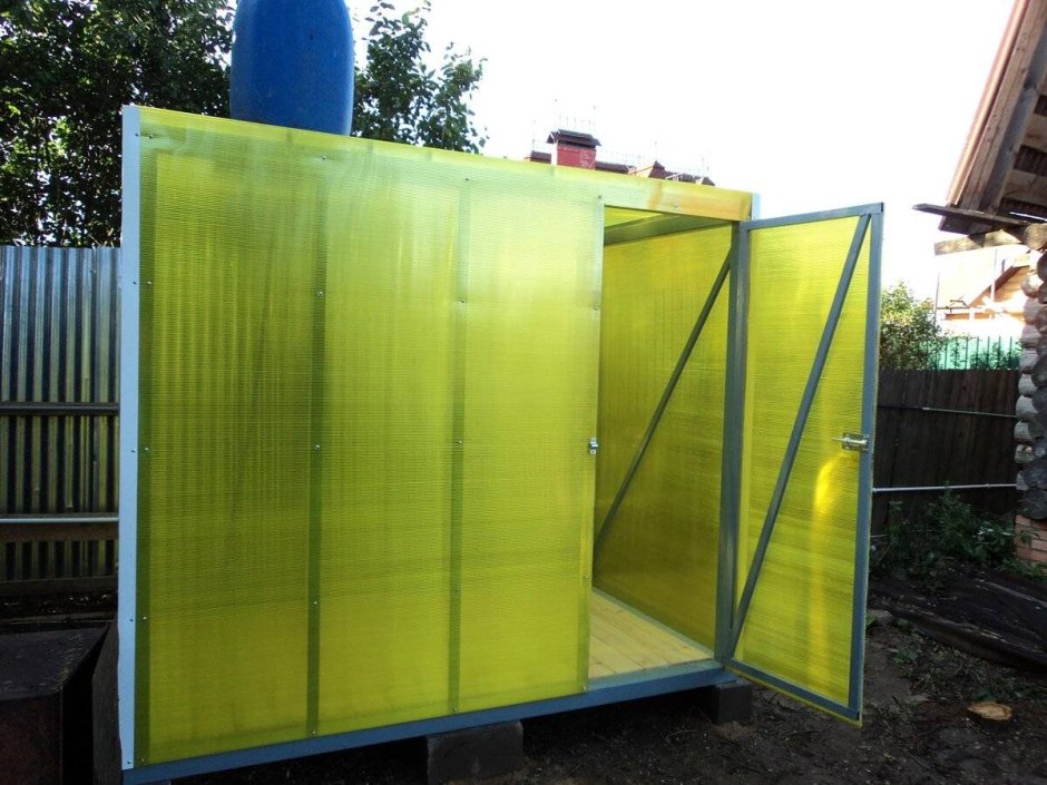 Летняя душевая из поликарбоната