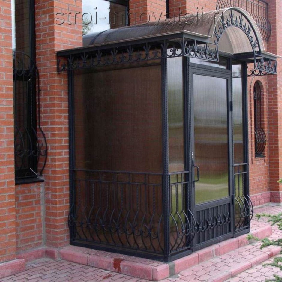 Тамбур из поликарбоната в частном доме