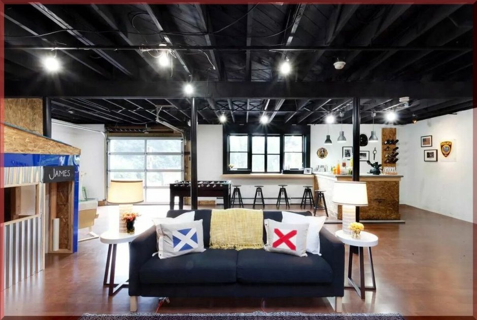 Крашеный потолок в стиле лофт