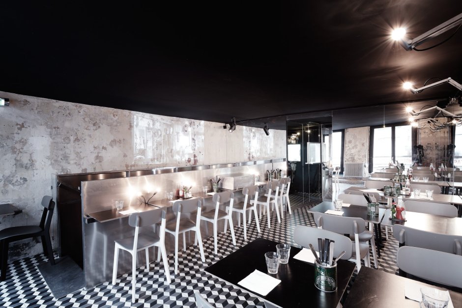 Черно белые интерьеры в ресторанах