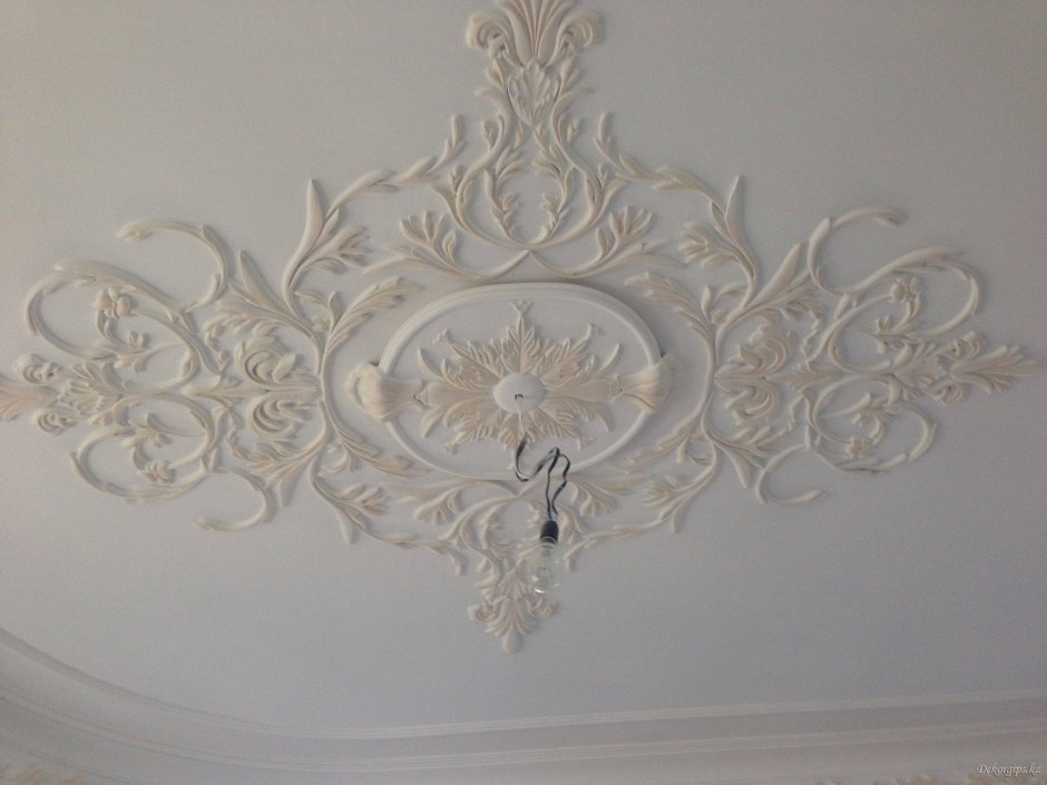 Декоративная лепнина на потолок