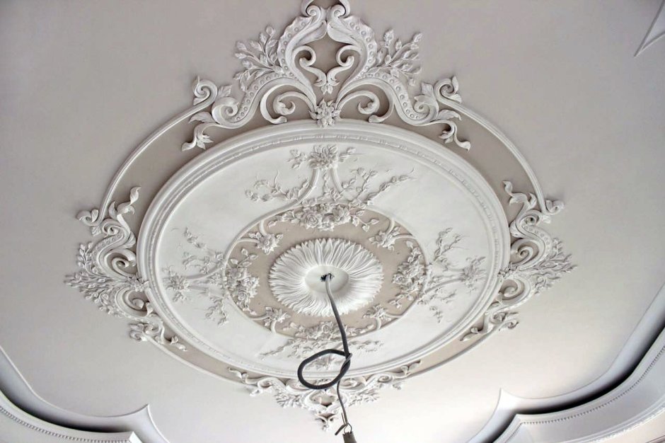 Роспись гипсовой лепнины