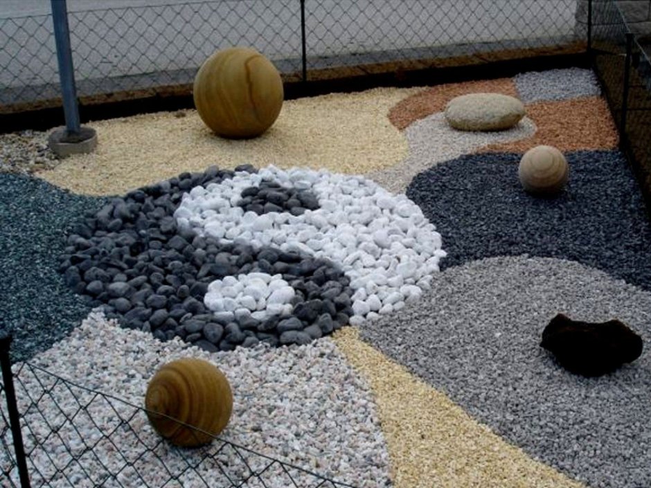 Поделка из щебенки