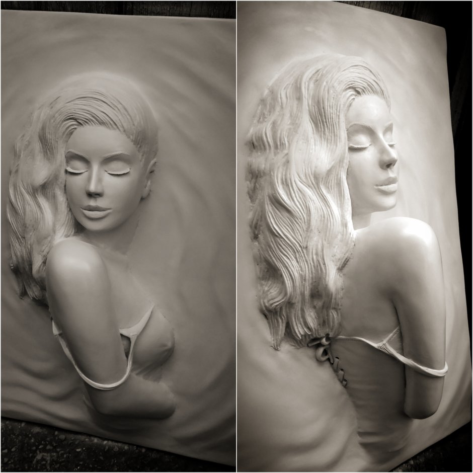 Александр Плющев барельеф