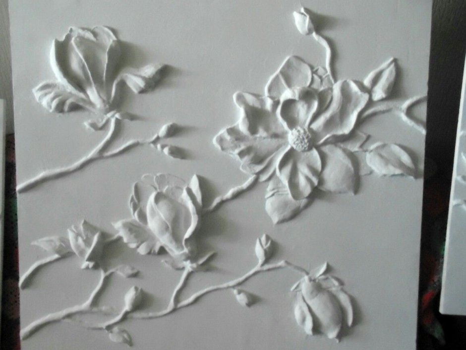 Барельеф цветы магнолии