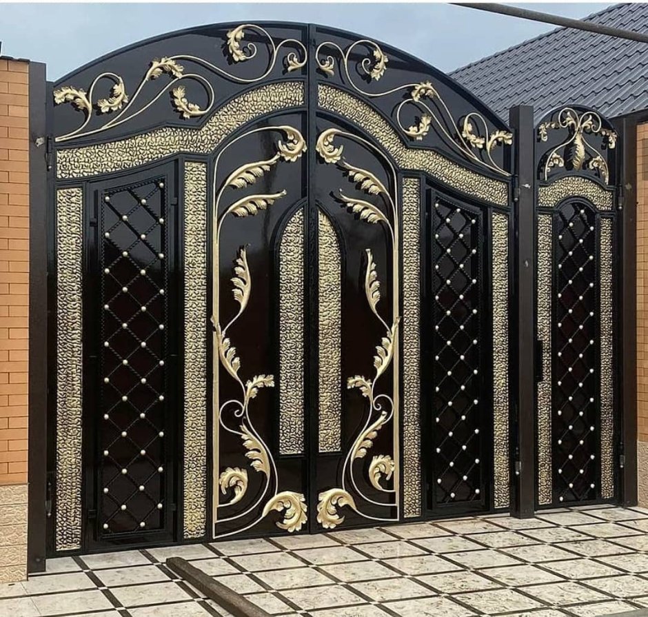 Красивые ворота в Викри