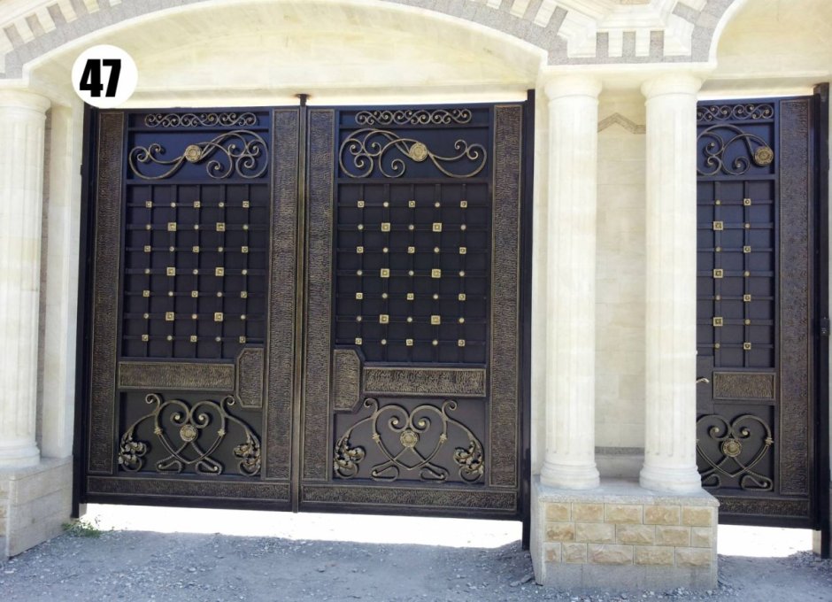 Дарвоза Версаче