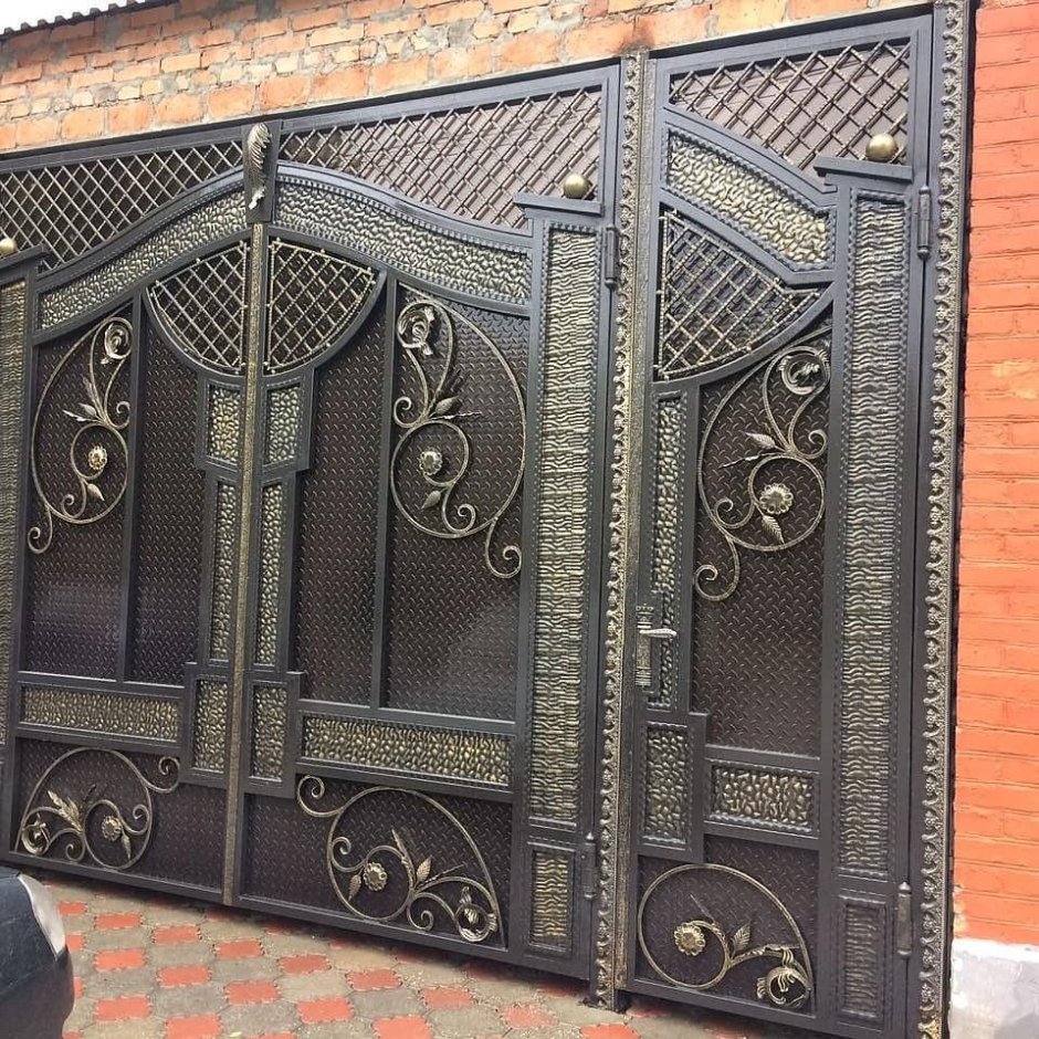 Ворота для дамах в Душанбе