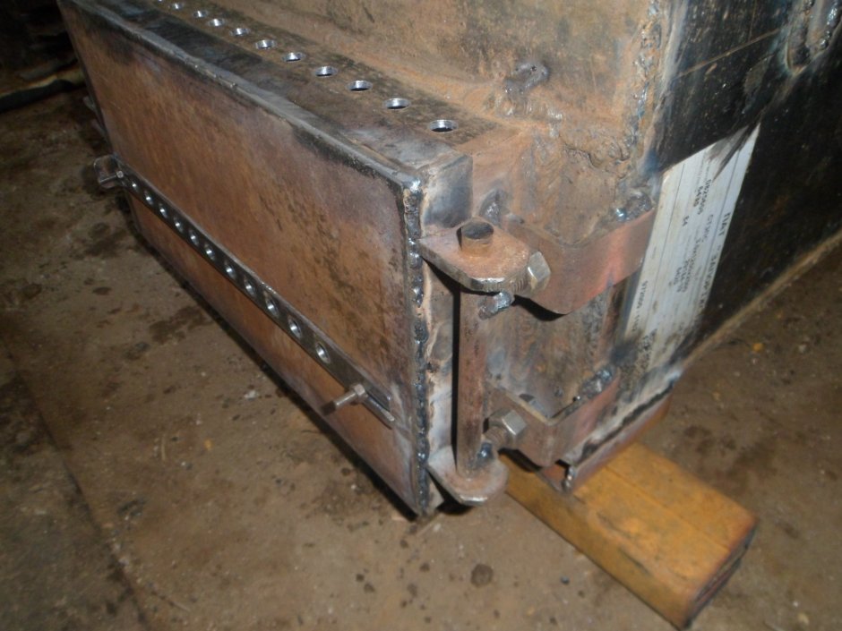 Петли печной дверцы