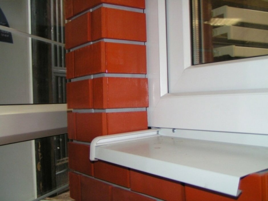 Отливы Рехау