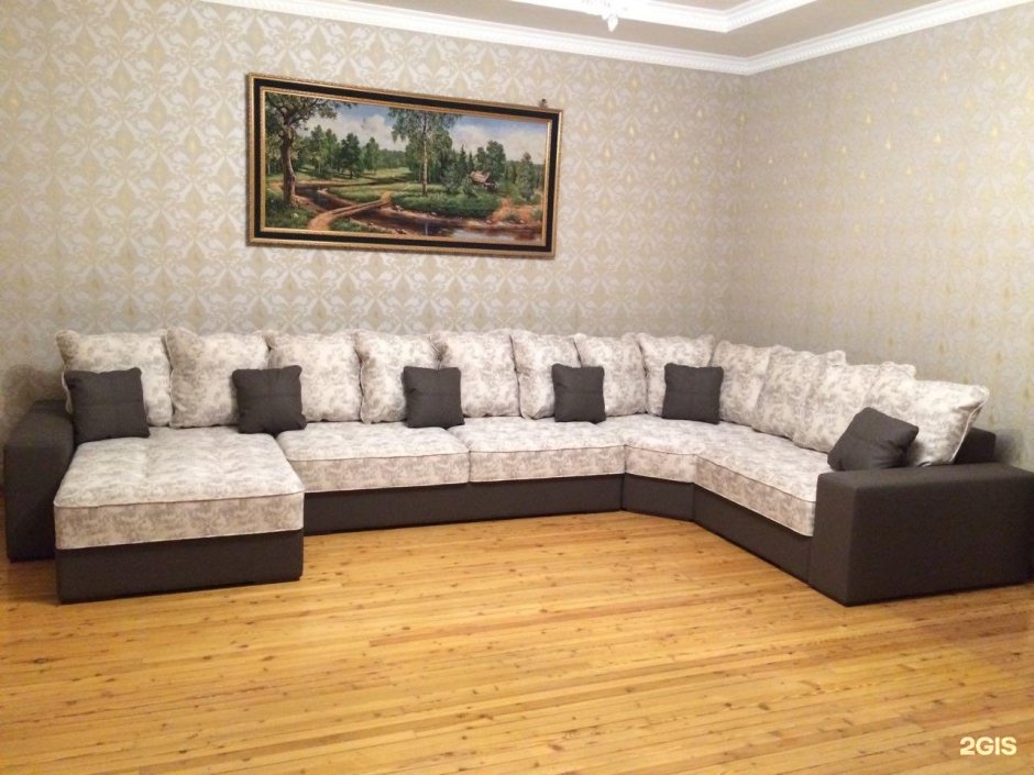 Уголок в зале