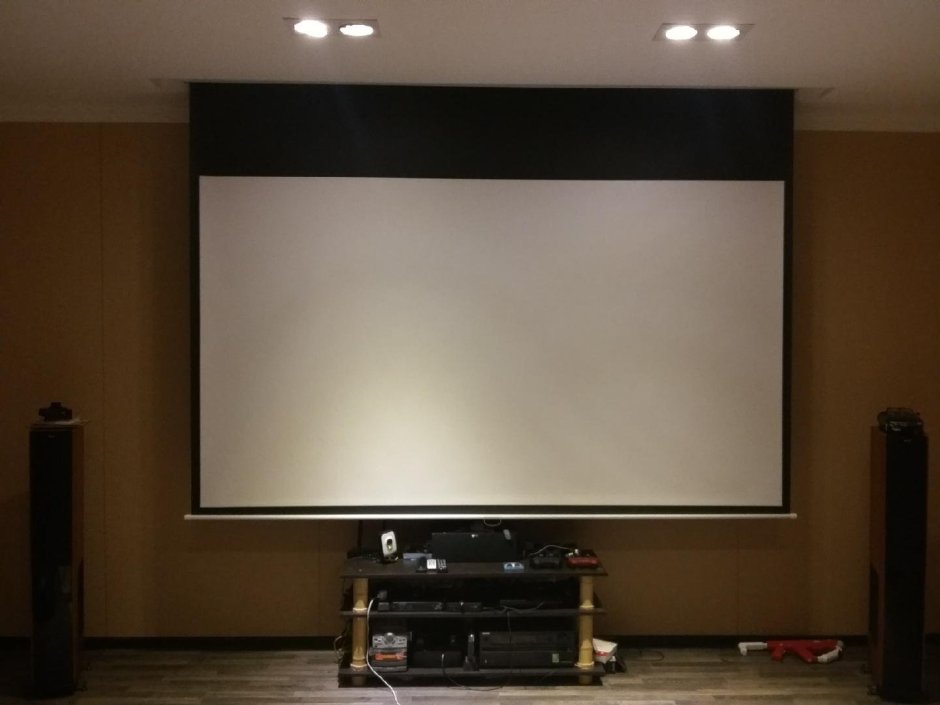 Экран для проектора 3000х2000