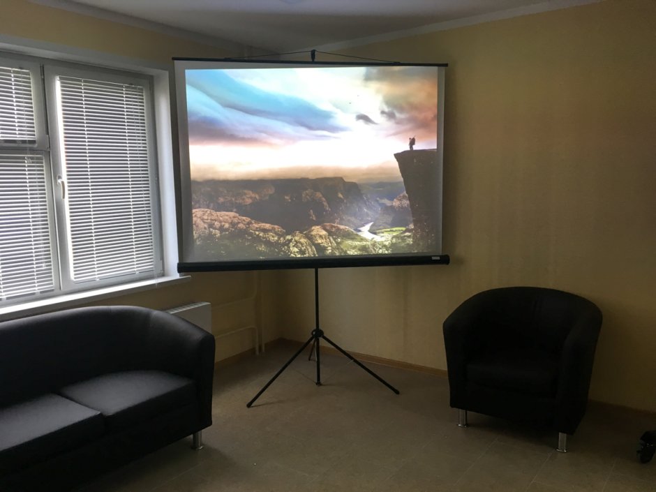 Экран для проектора