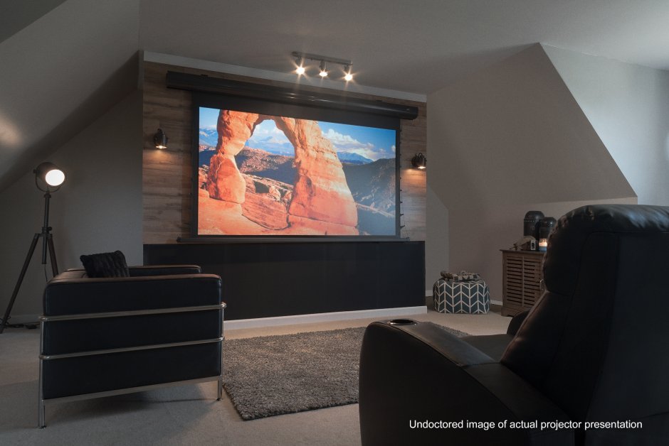 ALR экран для проектора выдвижной