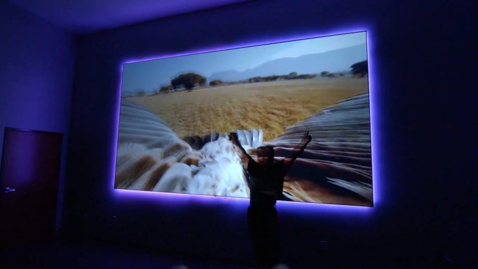 Проекционный натяжной экран с подсветкой