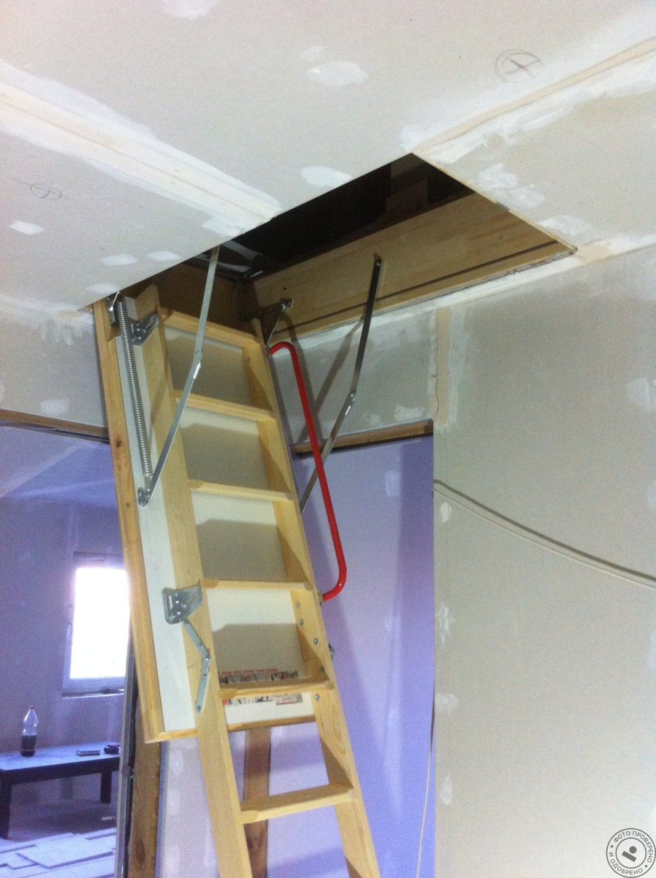 Чердачная лестница в потолок с люком 600*900*3000