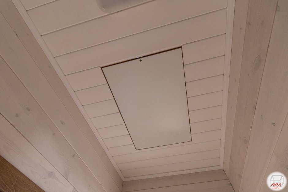 Скрытый люк на чердак