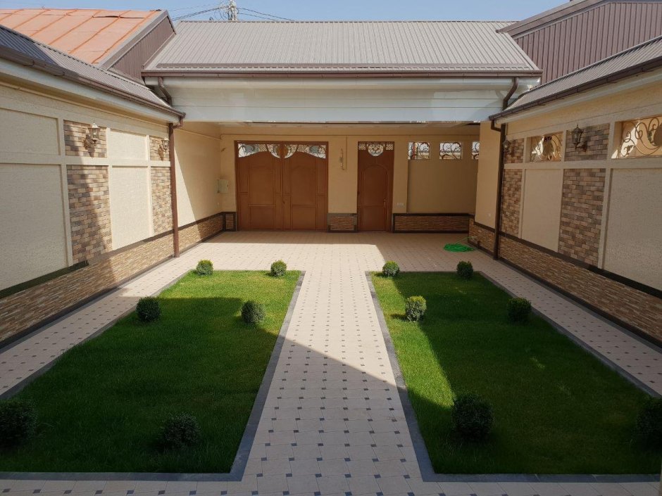 Дворы домов в Узбекистане