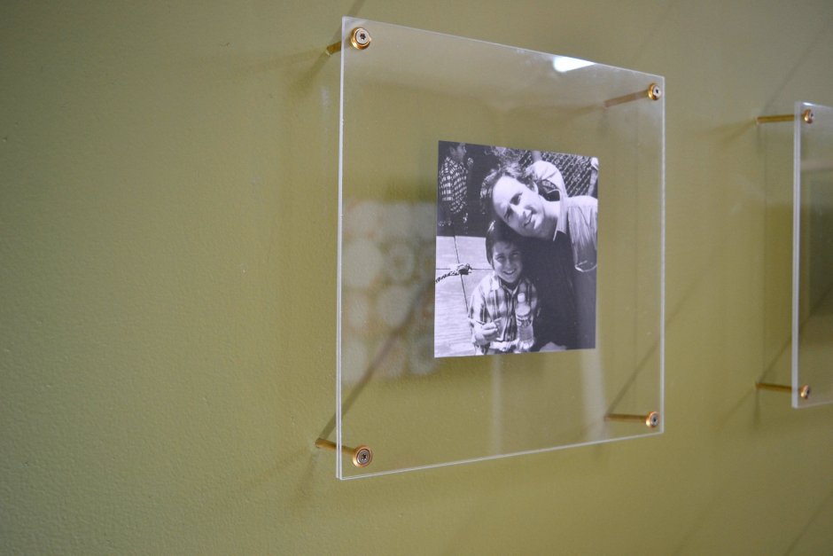 Стеклянные фоторамки на стену