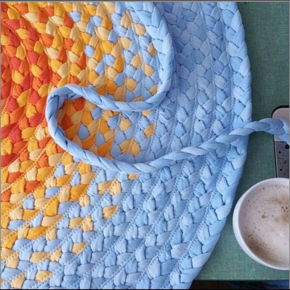 Коврики из трикотажных косичек