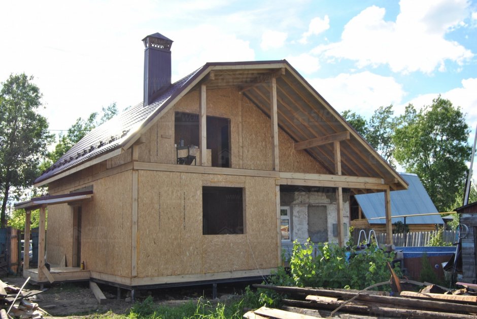 Двухэтажная пристройка к дачному дому