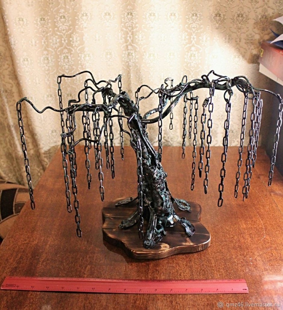 Декоративное дерево из металла