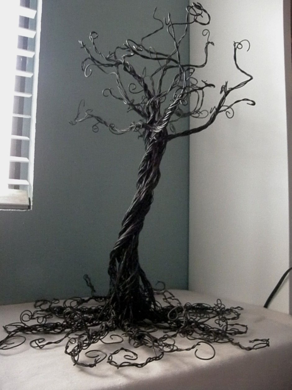 Декоративное дерево из металла