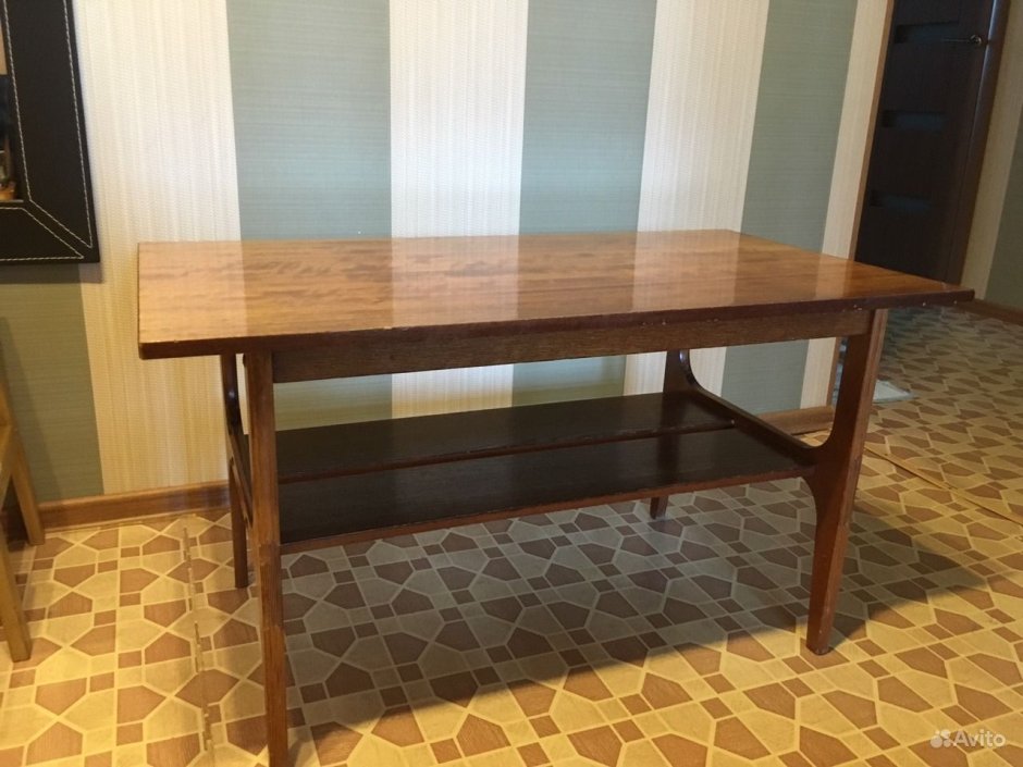 Советский журнальный столик 73х73