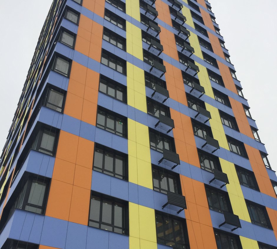 Фасады многоэтажных домов цветовые решения
