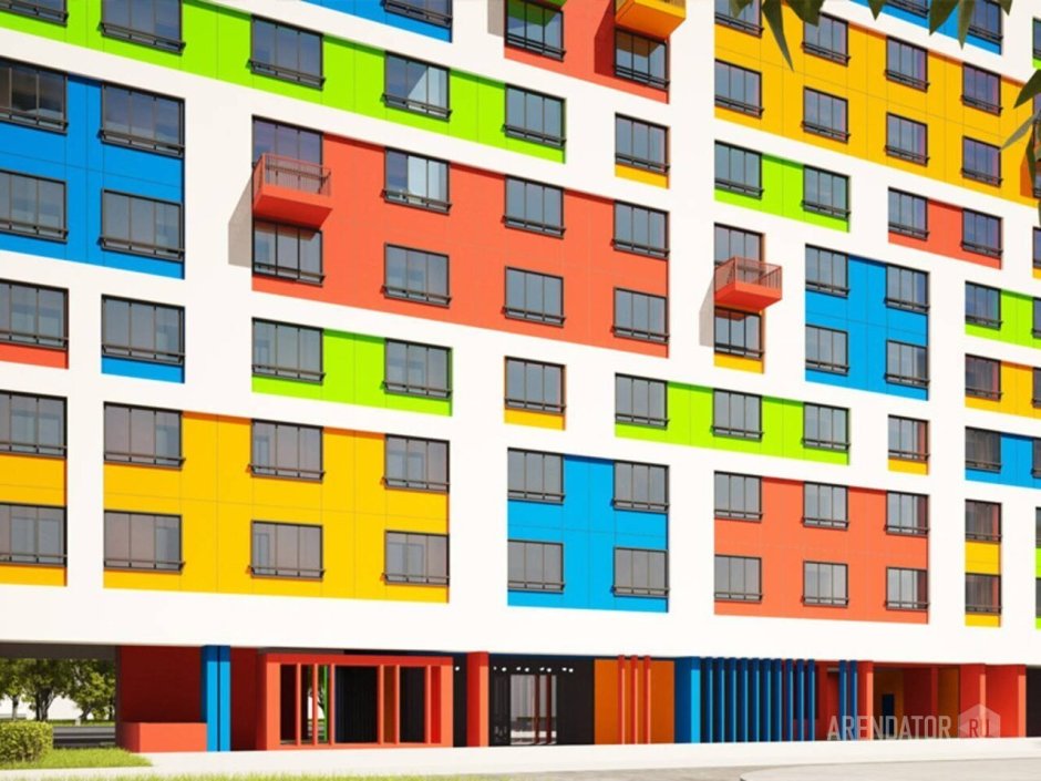 Яркие фасады домов многоэтажных