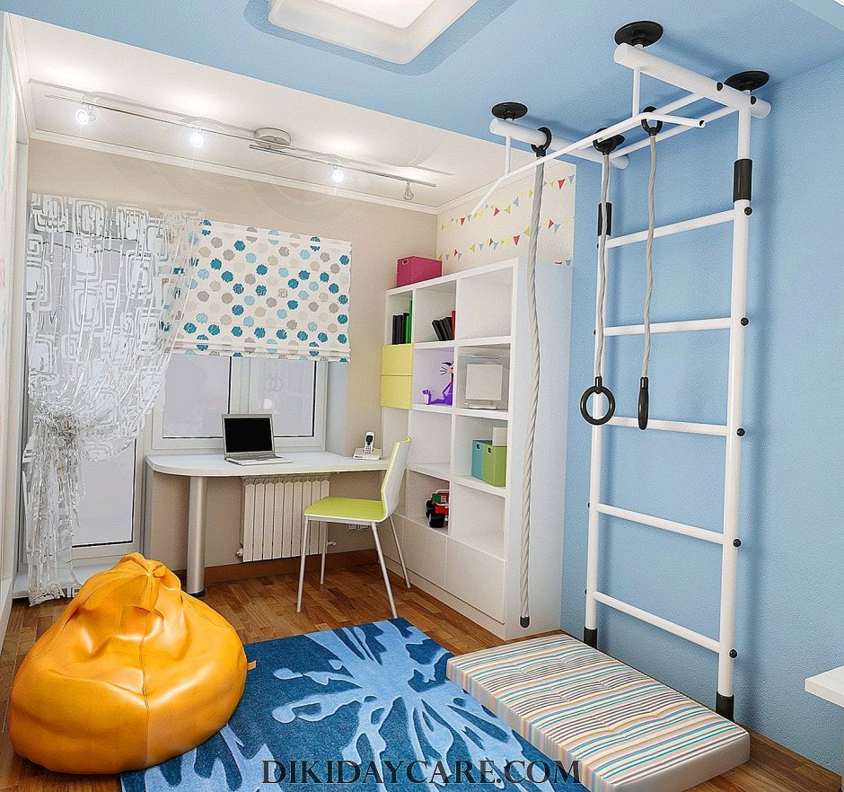 Квадратная детская комната