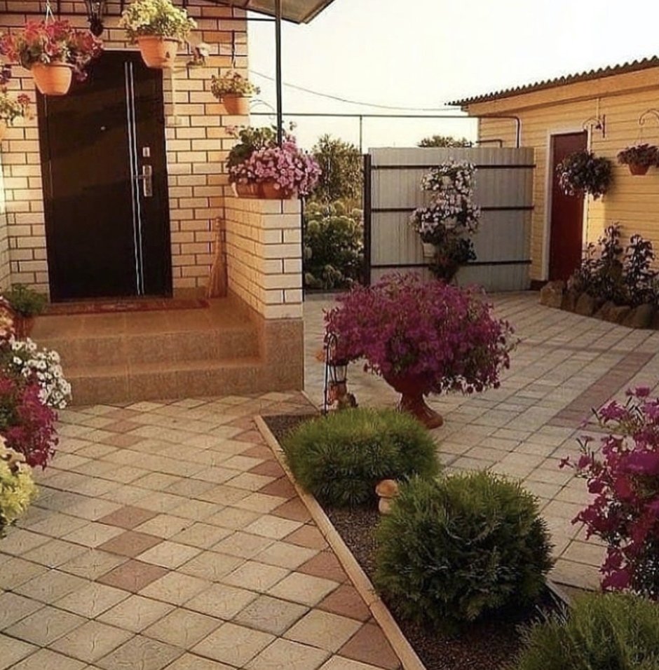 Крым Феодосия улица Чернышевского