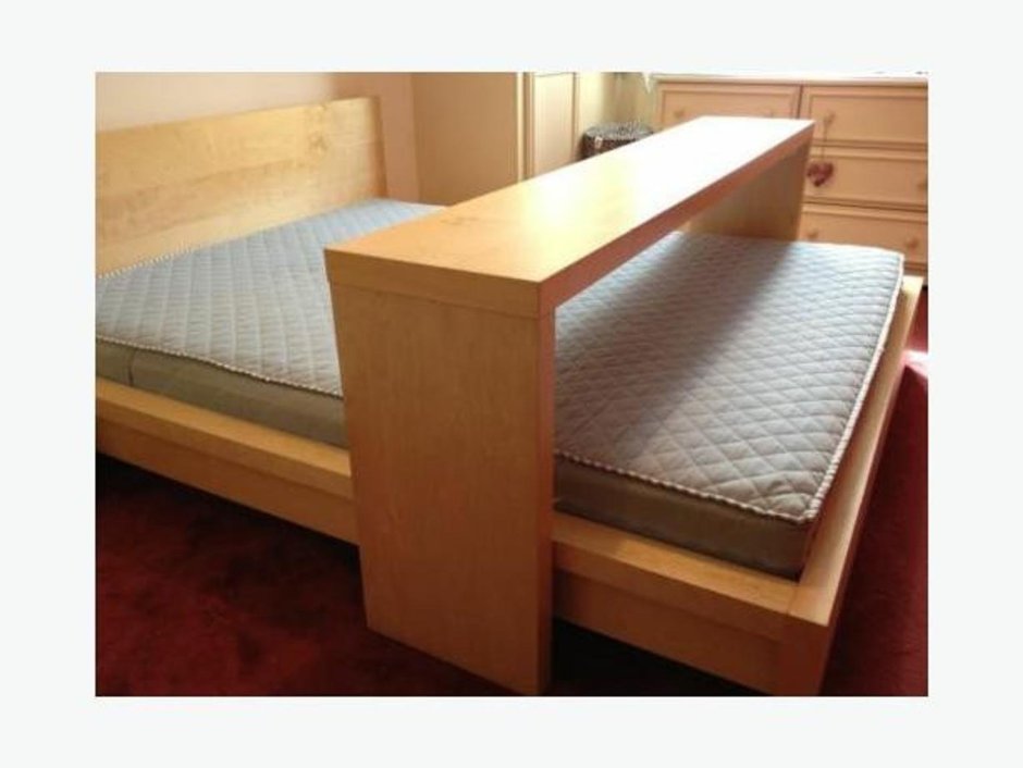 Ikea МАЛЬМ полка прикроватная