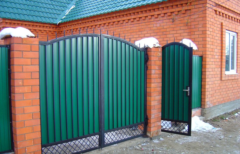 Металлопрофиль ворота и калитка