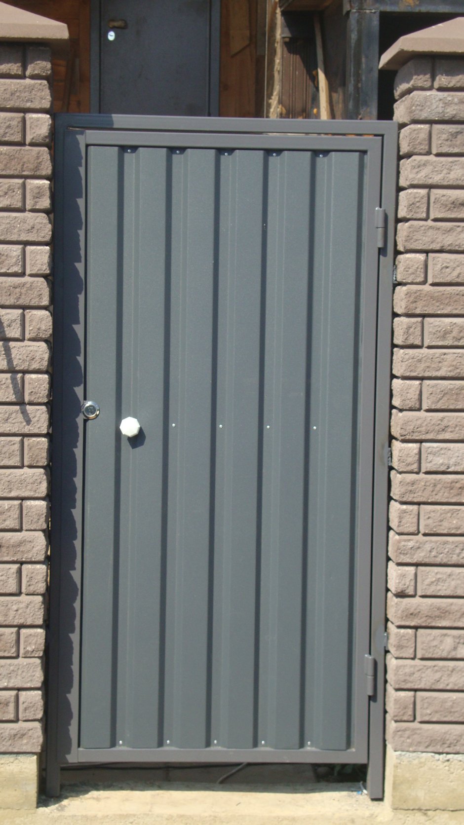 Откатные ворота профлист антрацит 7014