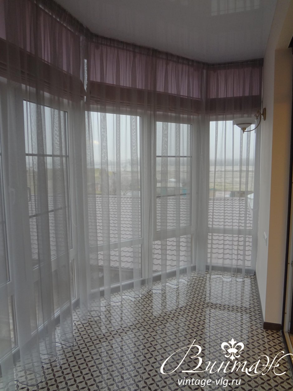 Шторы на панорамный балкон