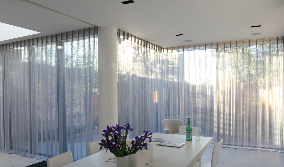 Шторы на витражные окна