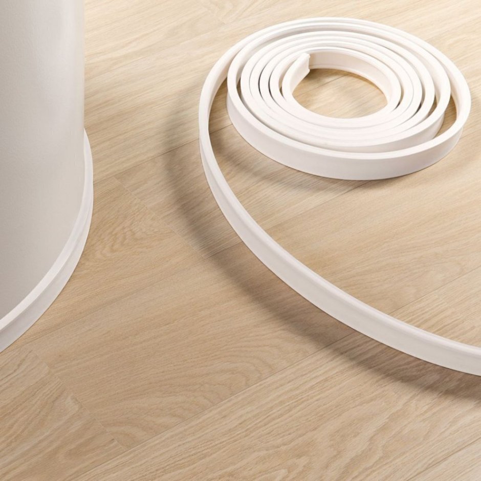 Плинтус гибкий quick-Step qsflexskrpv700 под покраску