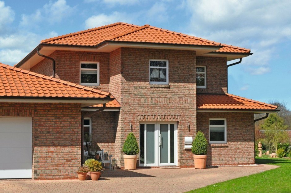Кирпичный дом