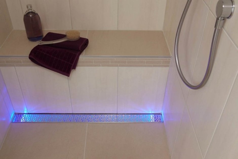 Ванна с подсветкой снизу