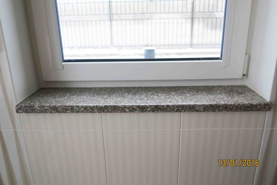 Отделка подоконников и откосов плиткой