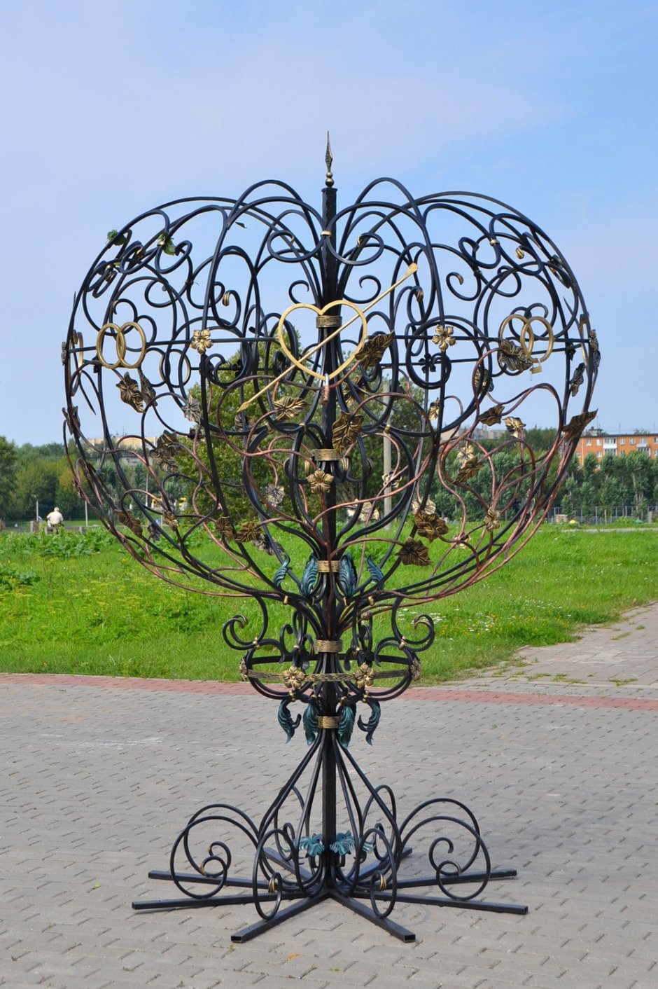 Дерево из металла