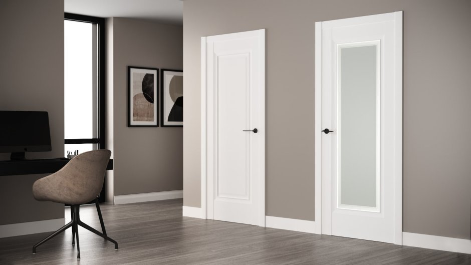 Межкомнатная белая дверь с черными широкими полосами