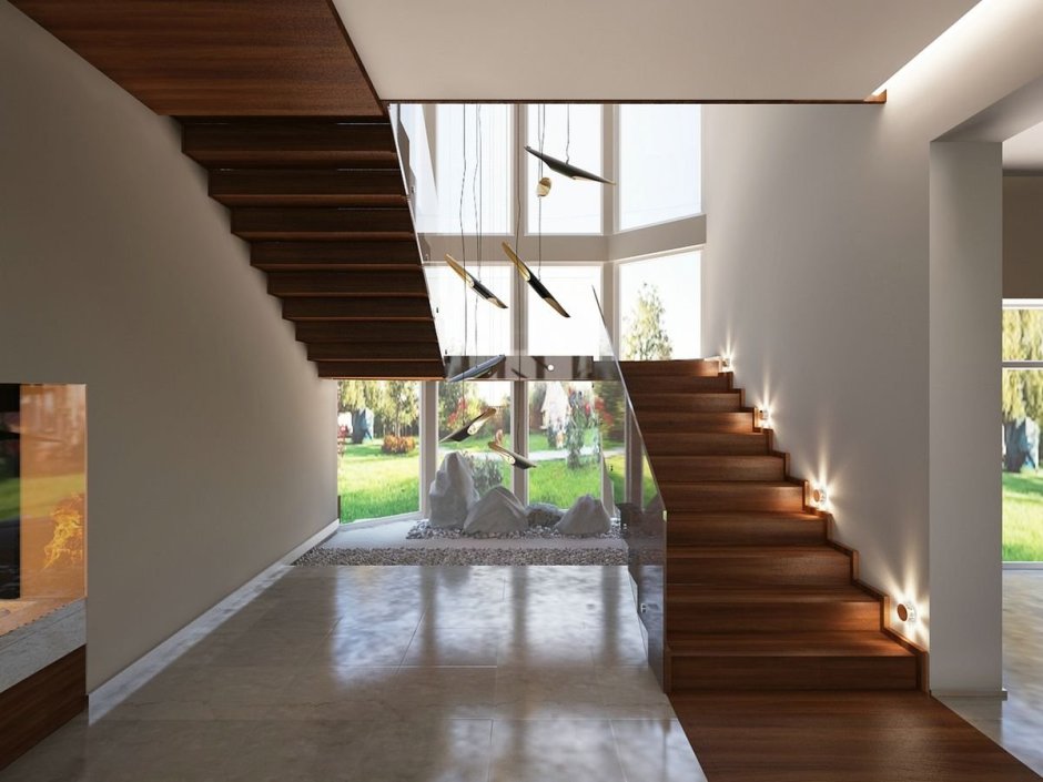 Окно на лестнице в частном доме