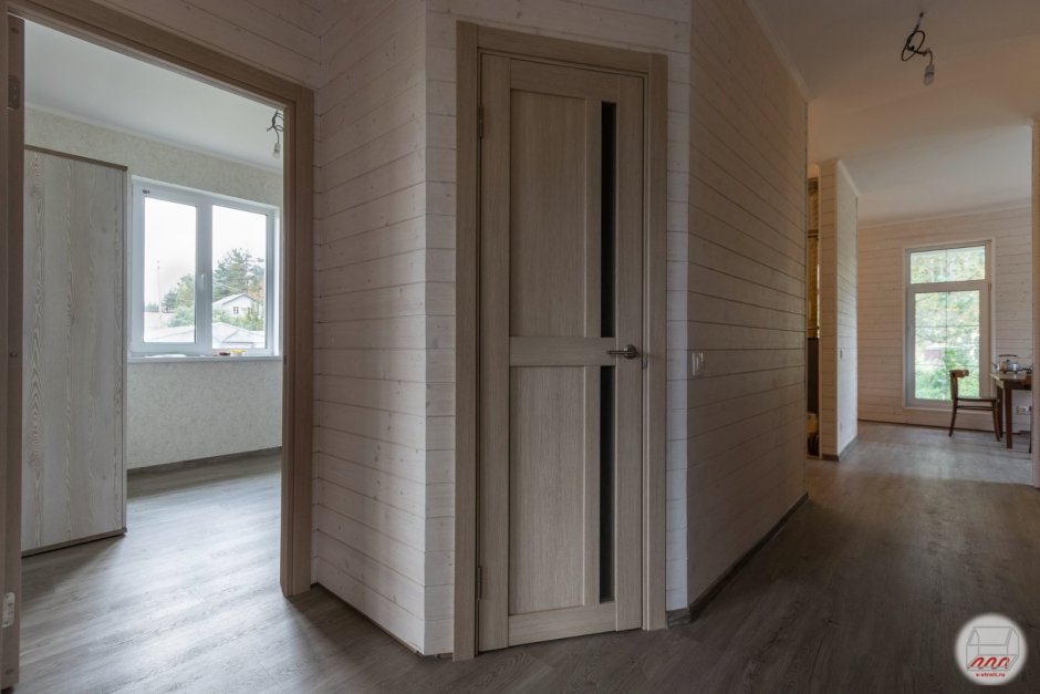 Межкомнатная дверь под углом