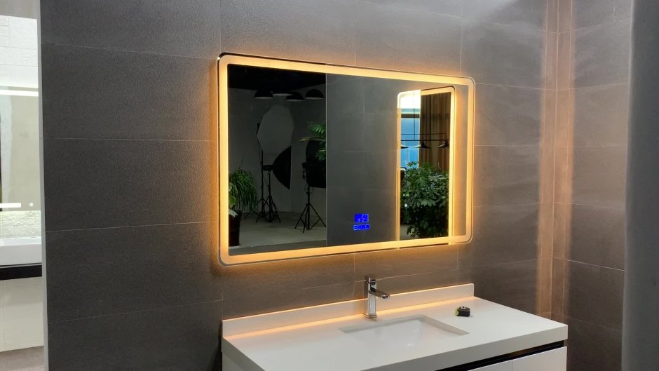 Зеркало с led подсветкой в ванную