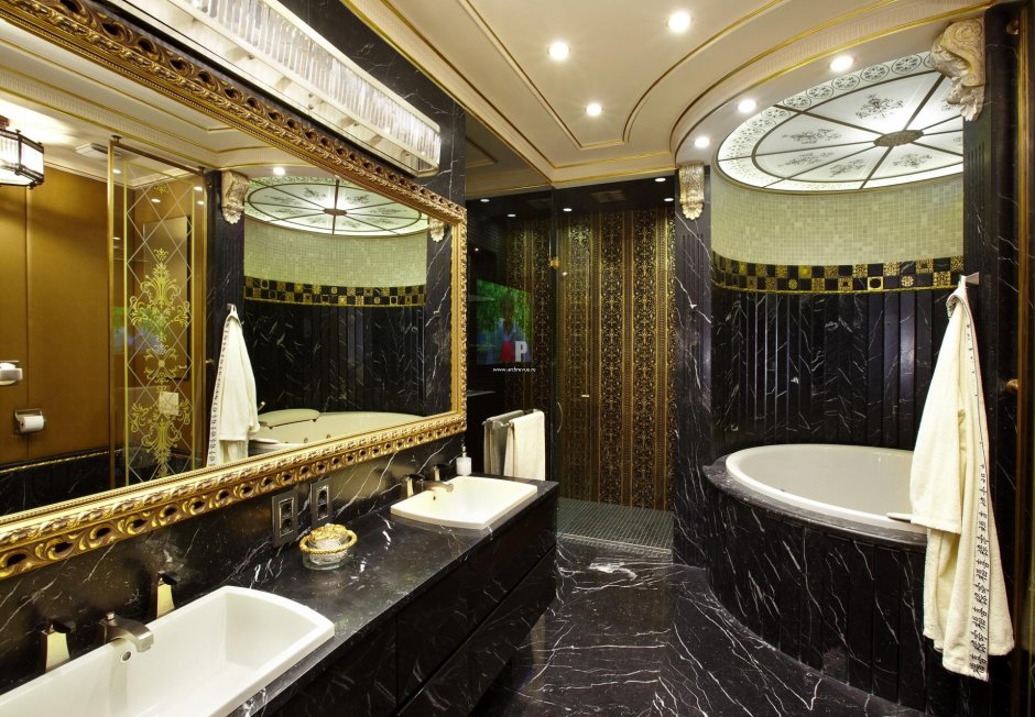 Ванная комната в королевском стиле